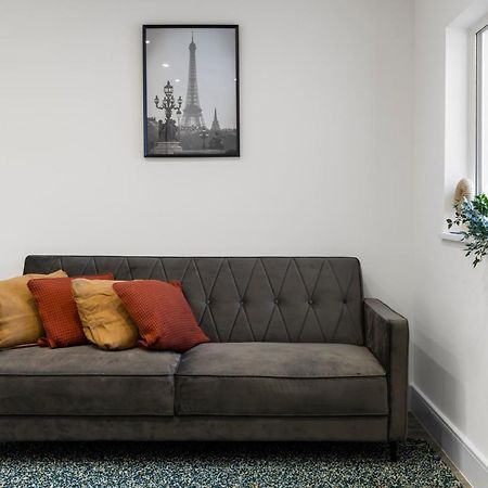 Apartament Star London Vivian Avenue 2-Bed Haven The Hyde Zewnętrze zdjęcie