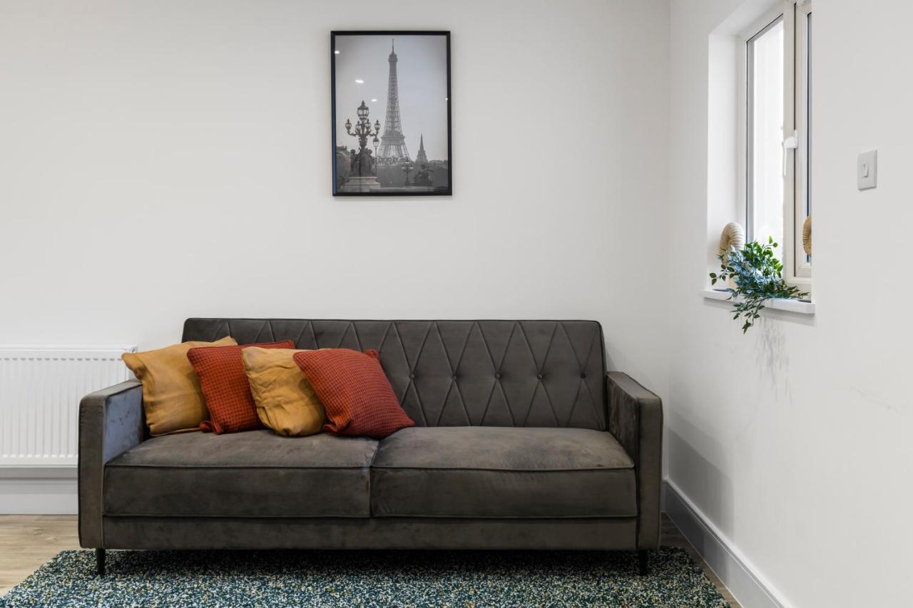 Apartament Star London Vivian Avenue 2-Bed Haven The Hyde Zewnętrze zdjęcie